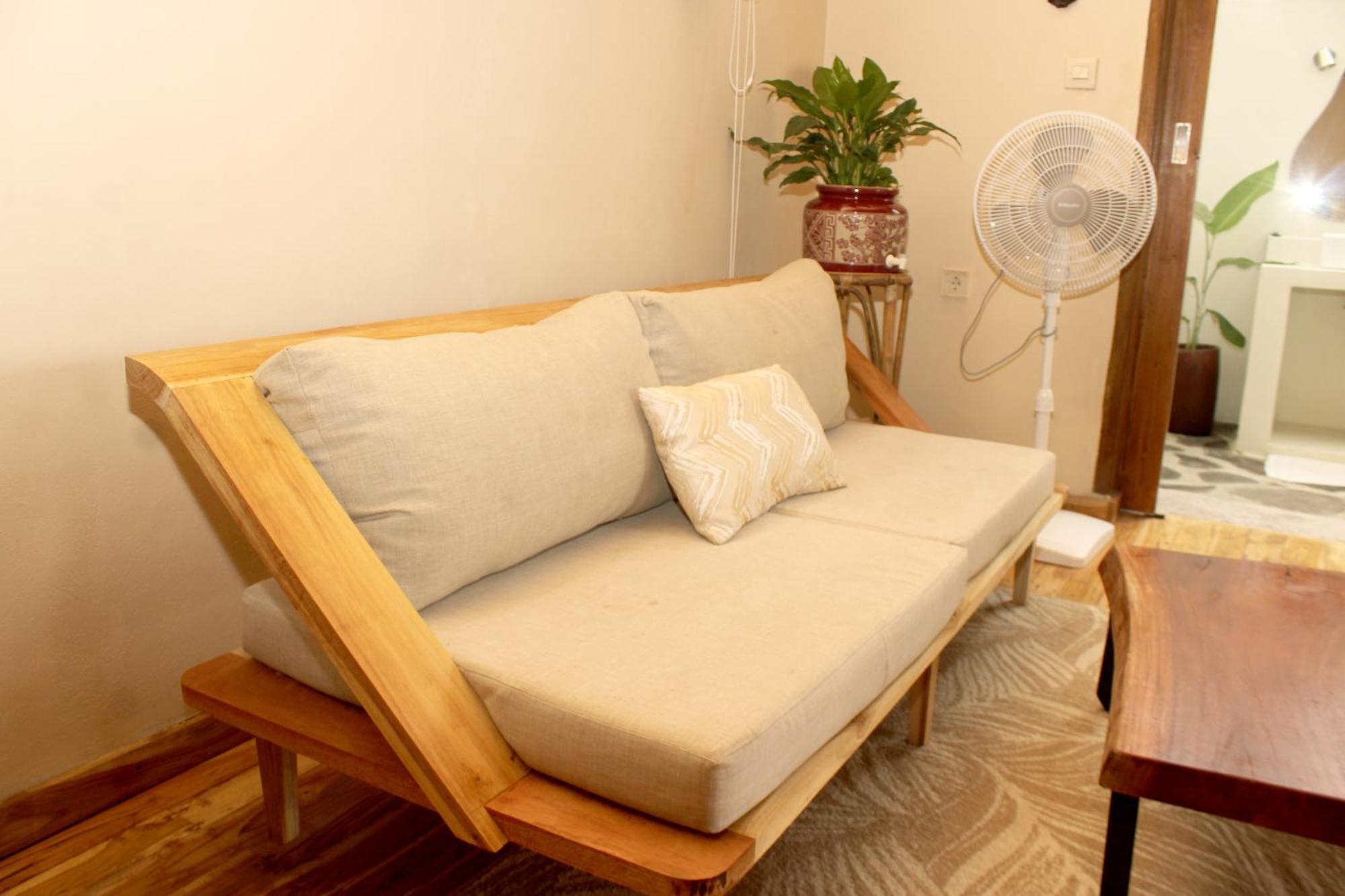 Santai House Apartamento Tetebatu Exterior foto